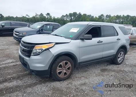 2015 Ford Police Interceptor z USA, uszkodzony, nr VIN 1FM5K8AR8FGC67538